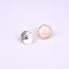 أزرار من أزرار من الراتنجات من صنع الصانع Item Picture